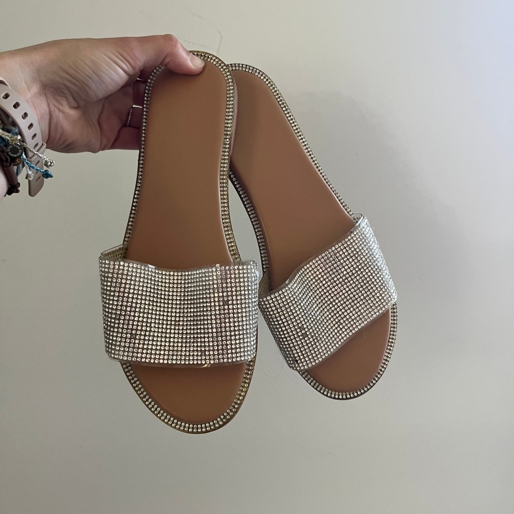 Womens Rhinestone Slide Sandals size 7.5 Silver Tan Clear Strap Flat 38 EU Glam